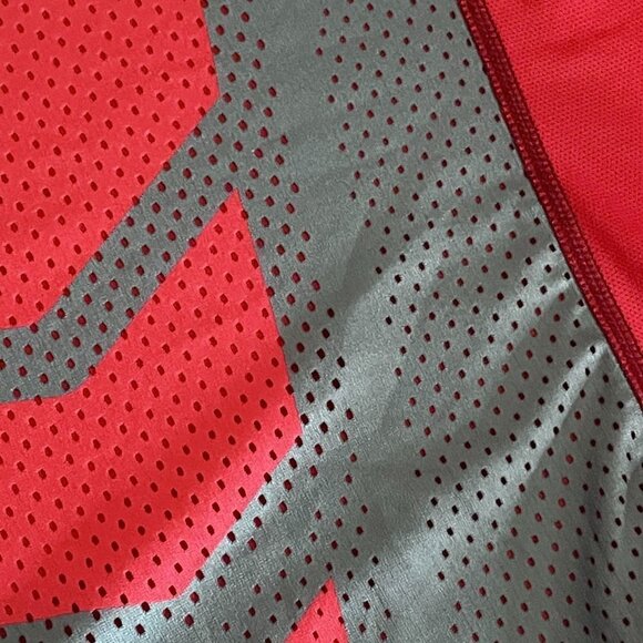 🌺 Nike Pro Men’s Combat Fitted Dri-Fit Perforated Active Shirt Size M - Picture 7 of 13